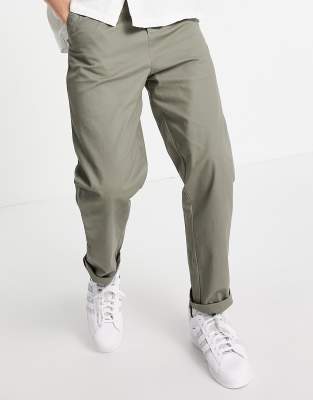 ASOS DESIGN relaxed skater chinos in khaki-Green