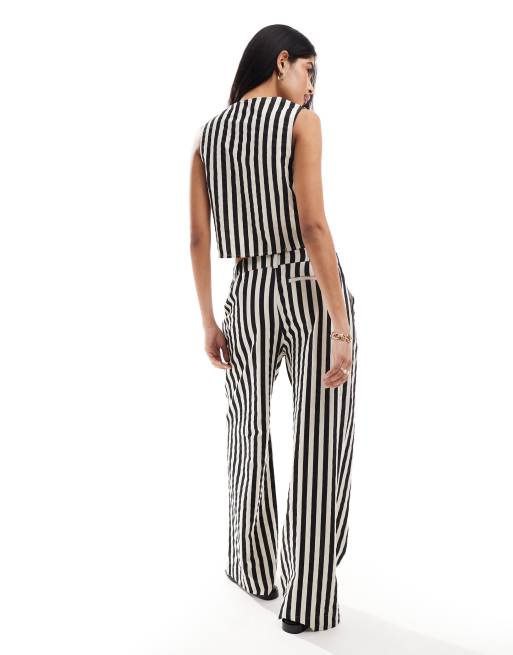 ASOS DESIGN relaxed straight leg trousers with linen co-ord in mono stripe, 2 of 5