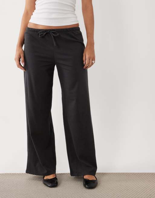 ASOS DESIGN relaxed supersoft sweatpants in charcoal, 2 of 4