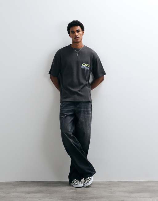ASOS DESIGN relaxed t-shirt with chest graphic in grey waffle fabric, 5 of 5