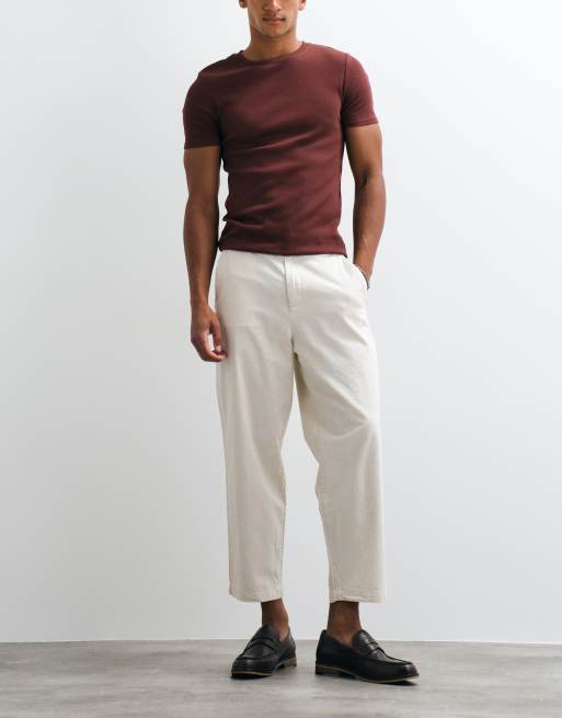 ASOS DESIGN relaxed tapered cropped broek van linnenmix in ecru, 3 van 5
