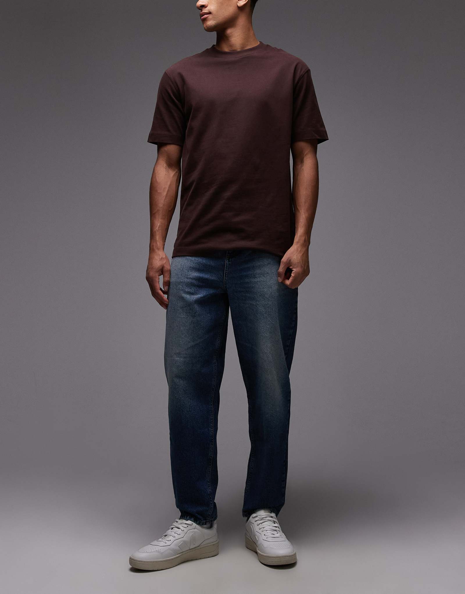 Непринужденные зауженные джинсы ASOS DESIGN цвета индиго