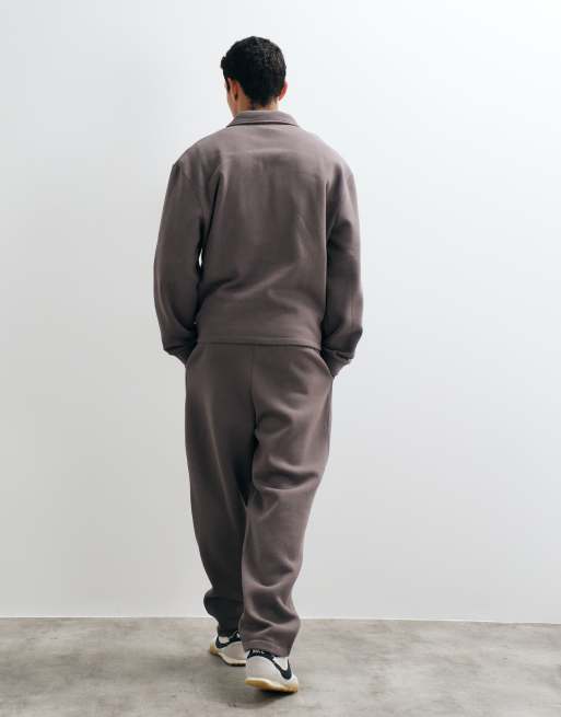 ASOS DESIGN relaxed tapered jogger with pleats in charcoal, 5 of 5