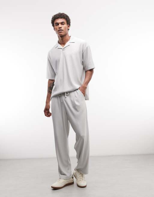 ASOS DESIGN relaxed tapered pleated plisse jogger in grey, 2 of 5