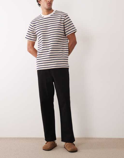 ASOS DESIGN relaxed tapered trousers in black, 2 of 5