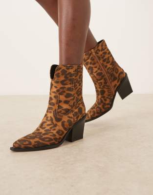 ASOS DESIGN - Remone - Westernstiefel mit Absatz und Leopardenmuster-Bunt