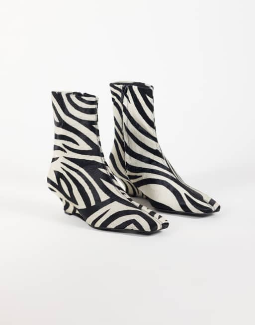 ASOS DESIGN Renata stivaletti eleganti con zeppa in pelle zebra hair on real leather, 3 di 4