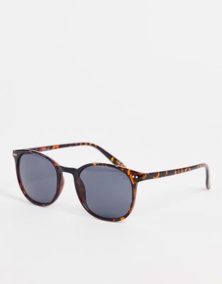 ASOS DESIGN ASOS DESIGN retro round sunglasses with smoke lens in tortoiseshell-Brown