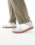 [ASOS DESIGN] ASOS DESIGN retro sneakers in white with gum sole 39 WHITE
