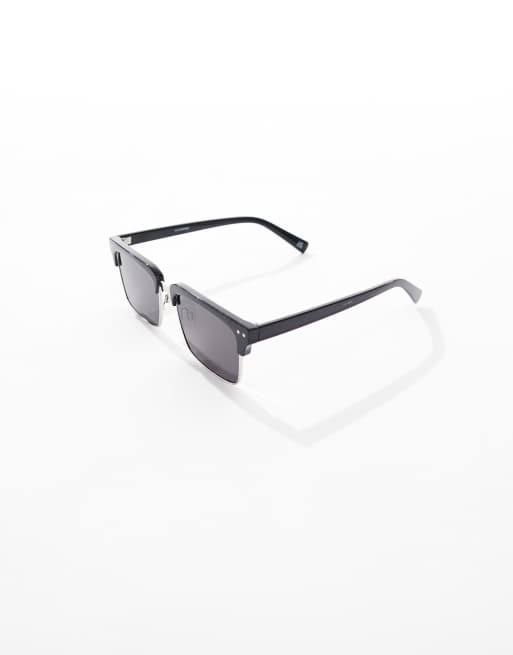 ASOS DESIGN – Retro-Sonnenbrille mit schwarz getönten Gläsern und schwarz-silberfarbenem Gestell, 2 von 3