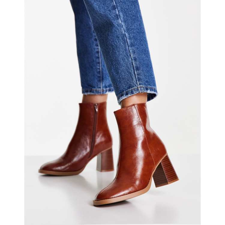 ASOS DESIGN Revival Stivaletti con tacco largo e punta rotonda color cuoio ASOS
