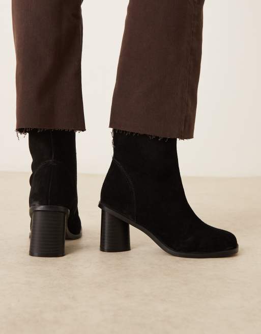 ASOS DESIGN Rex suede round toe ankle boots in black, 3 of 4