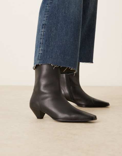 ASOS DESIGN – Rhodes – Ankle-Boots aus schwarzem Leder mit kantiger Zehenpartie und Absatz - view 1