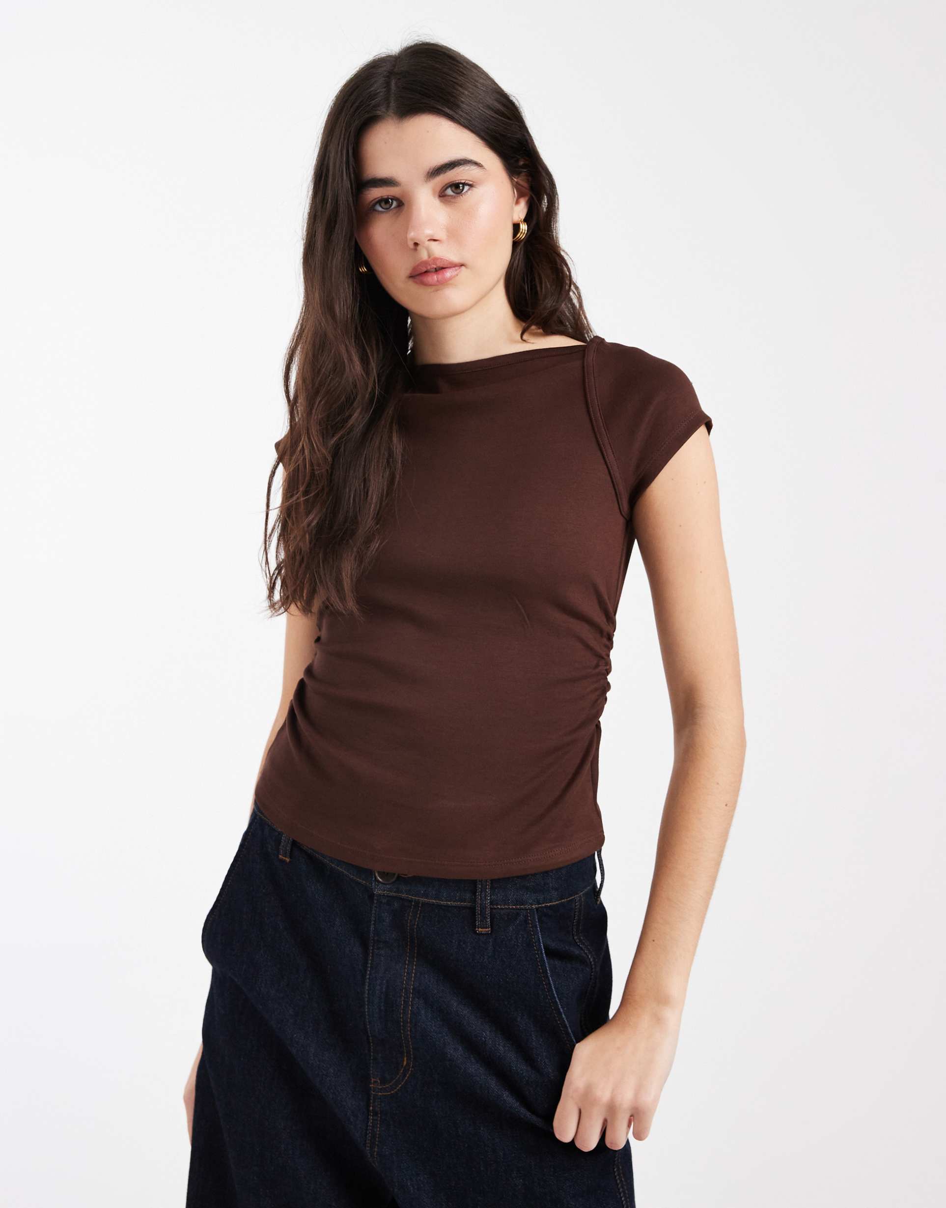 asos design rib boat neck t-shirt with ruched waist in chocolate