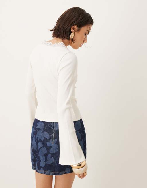 ASOS DESIGN rib V-neck top with lace trim and flared sleeves in cream, 3 of 4