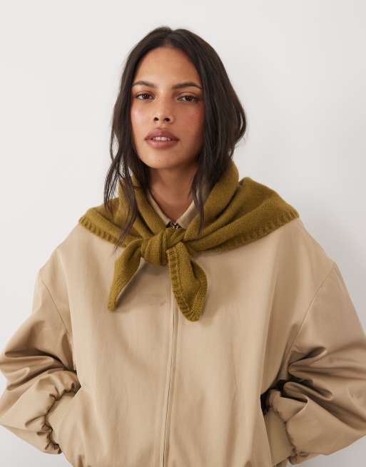 ASOS DESIGN ribbed edge large knitted triangle in olive green, 3 of 3