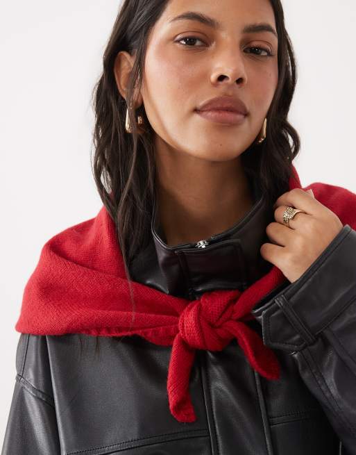 ASOS DESIGN ribbed edge large triangle in red, 2 of 3