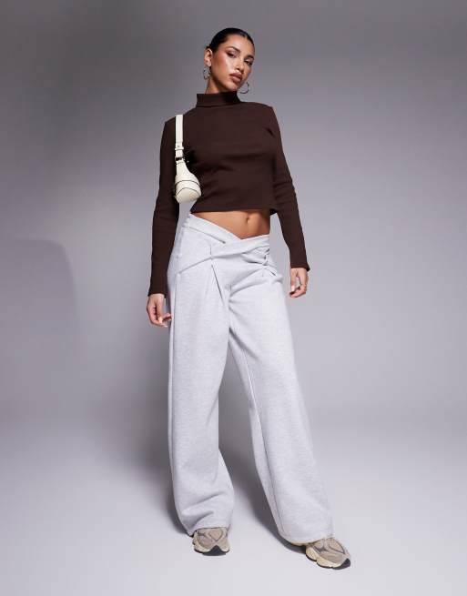 ASOS DESIGN ribbed fitted long sleeve turtle neck top in chocolate, 3 of 4