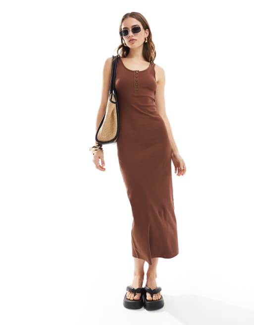 ASOS DESIGN ribbed scoop back midaxi dress with button detail in chocolate, 3 of 4