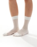 [ASOS DESIGN] ASOS DESIGN ribbed split-toe calf socks in cream-White One Size CREAM