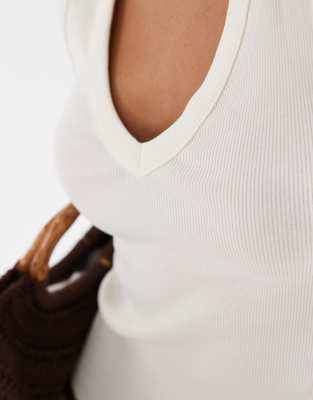 euw ○ wave design knit tank-top / ivory euw ○ wave design knit