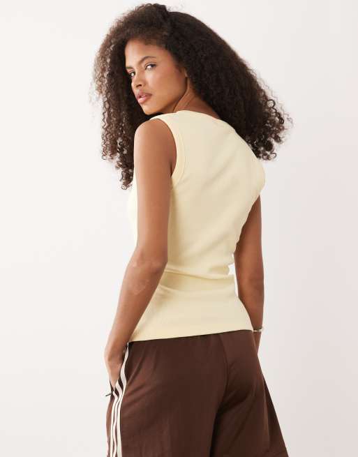 ASOS DESIGN ribbed v-neck tank top with exposed seam detailing in buttermilk, 4 of 4