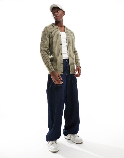 ASOS DESIGN - Ribgebreid geborsteld vest met kraag in kaki, 2 van 4