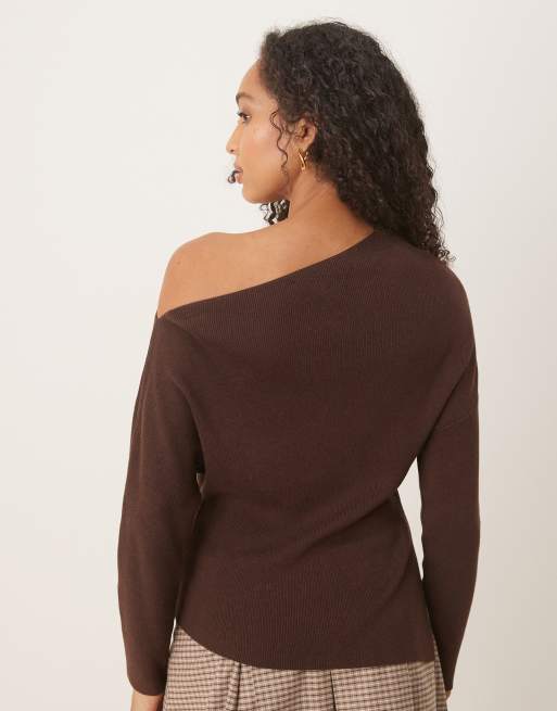 ASOS DESIGN - Ribgebreide asymmetrische top met blote schouder in chocoladebruin, 3 van 4