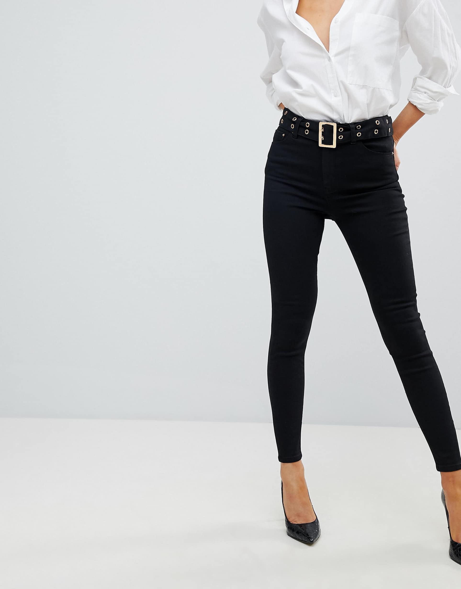 Как выглядят черные джинсы ASOS DESIGN Ridley high waist skinny jeans in clean black with extended belt det