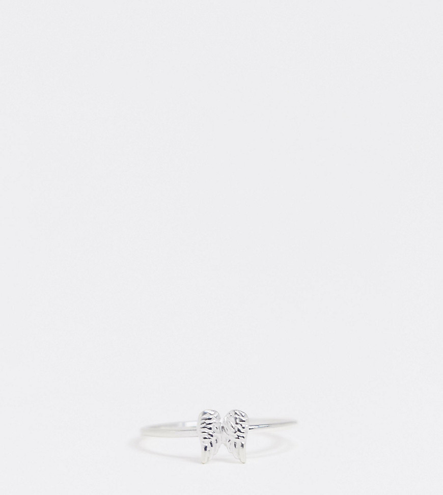 ASOS DESIGN – Ring i äkta silver med änglavingar
