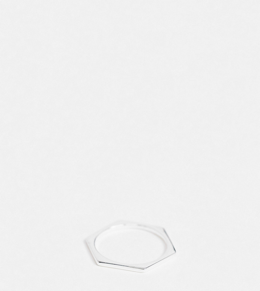 ASOS DESIGN – Ring i äkta silver med slät hexagondesign