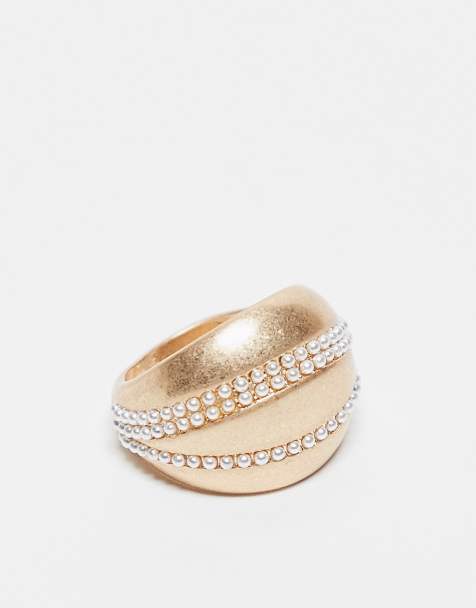 ASOS DESIGN – Ring in Goldoptik mit Kunstperlen und Wellendesign - view 1