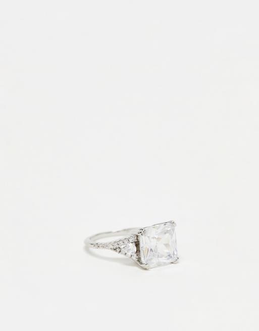 ASOS DESIGN - Ring met groot vierkant zirkoonkristal in zilverkleur