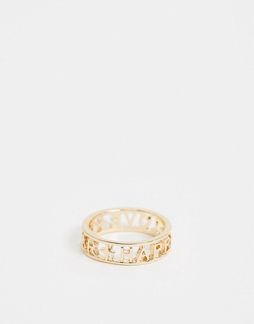 ASOS DESIGN - Ring met uitgesneden HAPPY in goudkleur