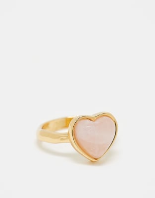 ASOS DESIGN - Ring mit 14-Karat-Vergoldung mit Herz in geschmolzenem Design und und Rosenquarz-Halbedelstein-Goldfarben