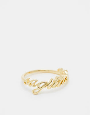 ASOS DESIGN - Ring mit 14-Karat-Vergoldung, „Sagittarius"-Sternzeichenschriftzug und Geschenkbeutel-Goldfarben