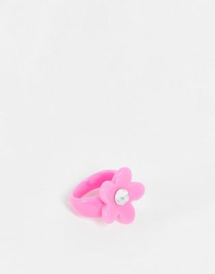 ASOS DESIGN – Ring mit Blumendetail aus rosa Kunststoff