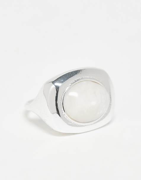 ASOS DESIGN ring with clean sculptural design in silver tone - view 1