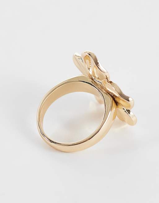 ASOS DESIGN ring with flower design in gold tone, 2 of 3