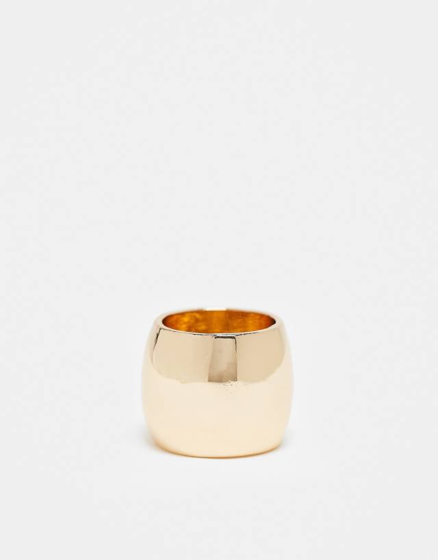 ASOS DESIGN - ring with wide band design in gold tone