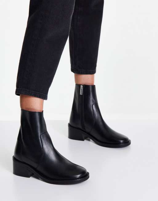 Leather pull on on sale boots