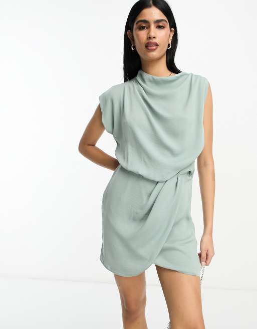 ASOS DESIGN - Ærmeløs minikjole med slå-om-detalje foran og draperet hals i lys salviegrøn