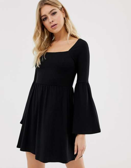 ASOS DESIGN Robe babydoll à manches trompette et encolure carrée ASOS