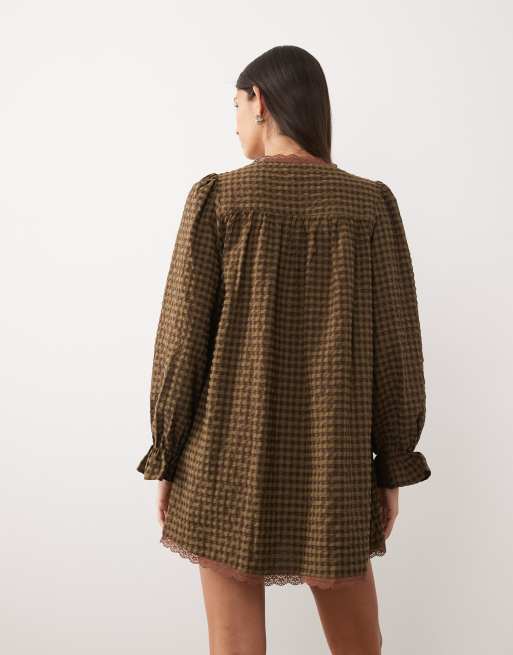 ASOS DESIGN - Robe babydoll courte à carreaux avec bords en dentelle effet brossé - Olive, 4 de 4