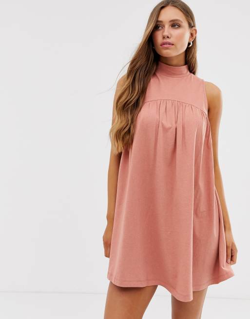 ASOS DESIGN Robe babydoll courte sans manches à encolure haute ASOS