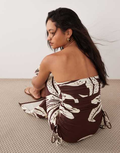 ASOS DESIGN - Robe bandeau mi-longue avec imprimé fleuri et fronces sur le côté - Marron - view 1