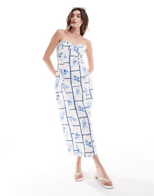 ASOS DESIGN - Robe bandeau mi-longue en sergé avec motif fleurs et carreaux de faïence - Bleu-Multicolore