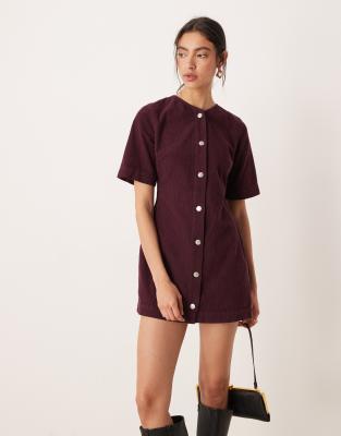 ASOS DESIGN - Robe boutonnée courte en velours côtelé - Prune-Rouge