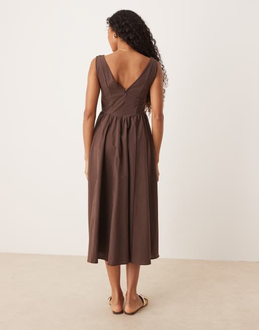 ASOS DESIGN - Robe boutonnée longue à col V et taille basse - Chocolat, 3 de 4