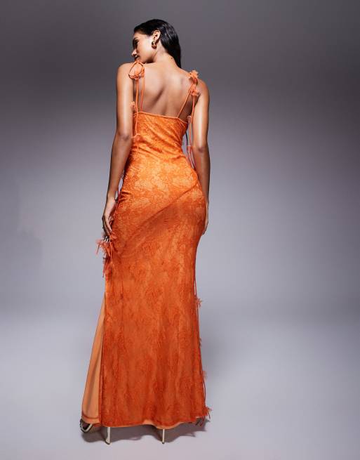 ASOS DESIGN - Robe caraco longue à décolleté plongeant en dentelle avec fleurs en 3D et franges - Orange, 3 de 4